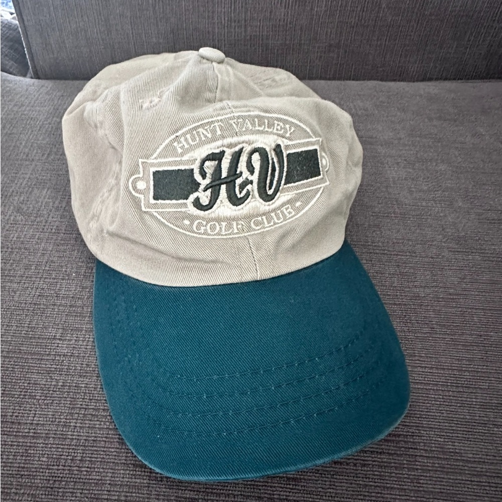 Baseball cap, color block green and tan